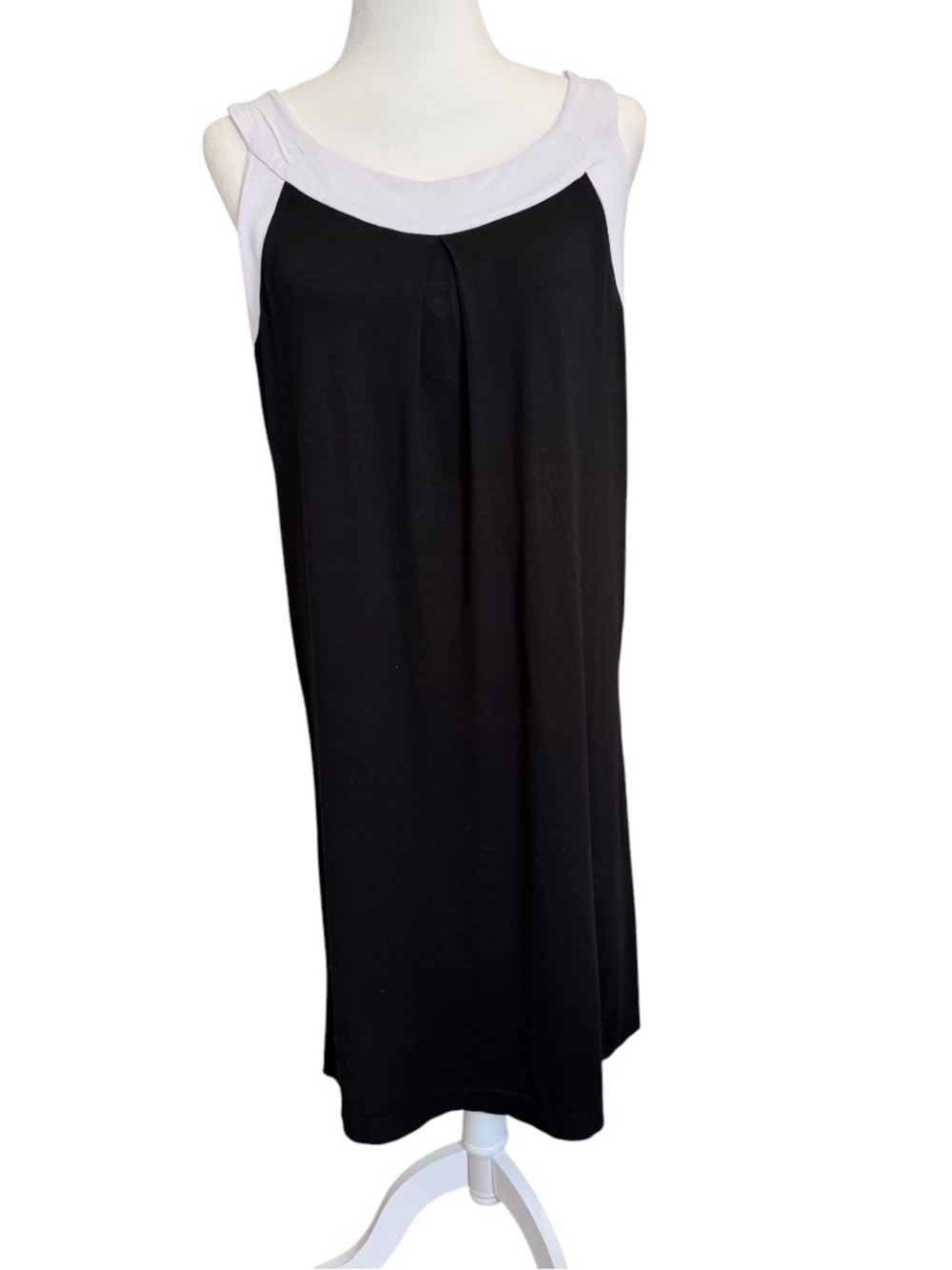 AK Anne Klein Shift Dress S Black White Sleeveless Pleated Stretch Career Resort - Picture 2 of 9